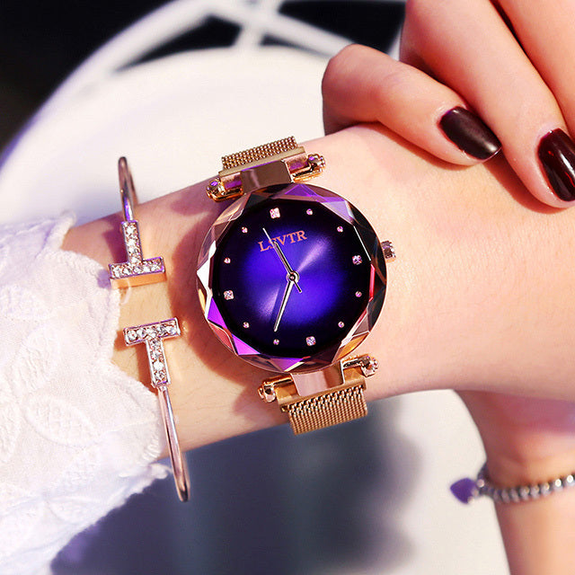 Women Watches Fashion Diamond Ladies Starry Sky Magnet Watch Waterproof