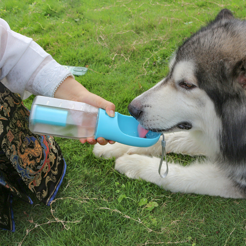 Bouteille d'eau portable pour chat et chien, distributeur de nourriture, abreuvoir, distributeur de crottes, 3 en 1, anti-fuite, multifonctionnelle, produits pour animaux de compagnie